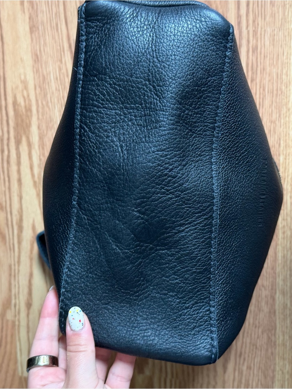 Aspen Shoulder Bag - Medium Portland Leather - Picture 7 of 7